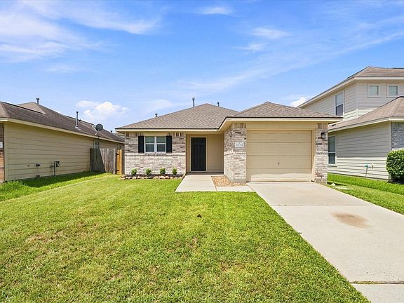 3rd image of 21139 Grandin Wood Ct