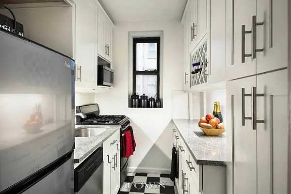 Sold by Town Residential | media 3