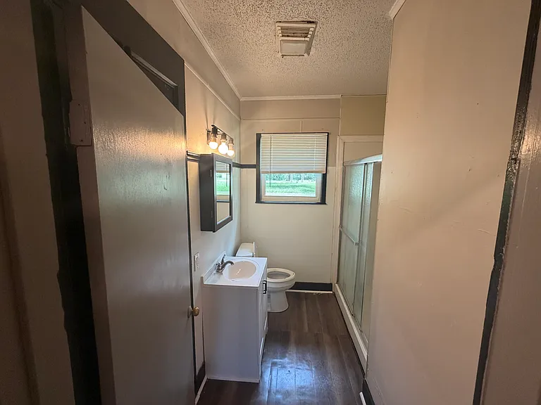 104 Adair St — Photo 8