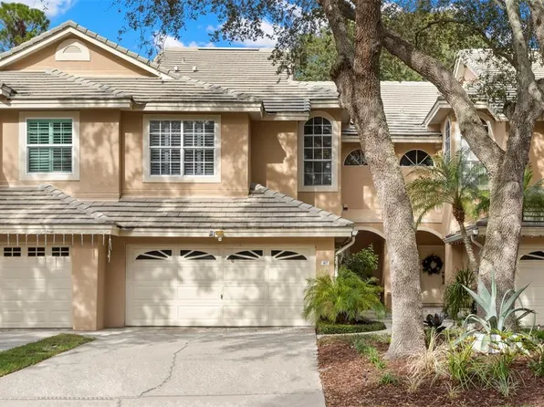 417 Red Cedar Ct NE, Saint Petersburg, FL 33703
