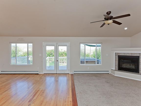 3rd image of 2716 Eden Ct