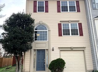 875 Tall Oaks Sq SE, Leesburg, VA 20175