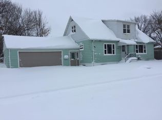 1600 1st St SE, Minot, ND 58701