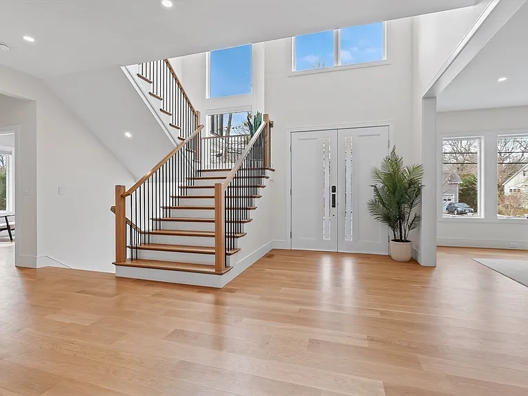 5 Colonial Rd #5 — Photo 12