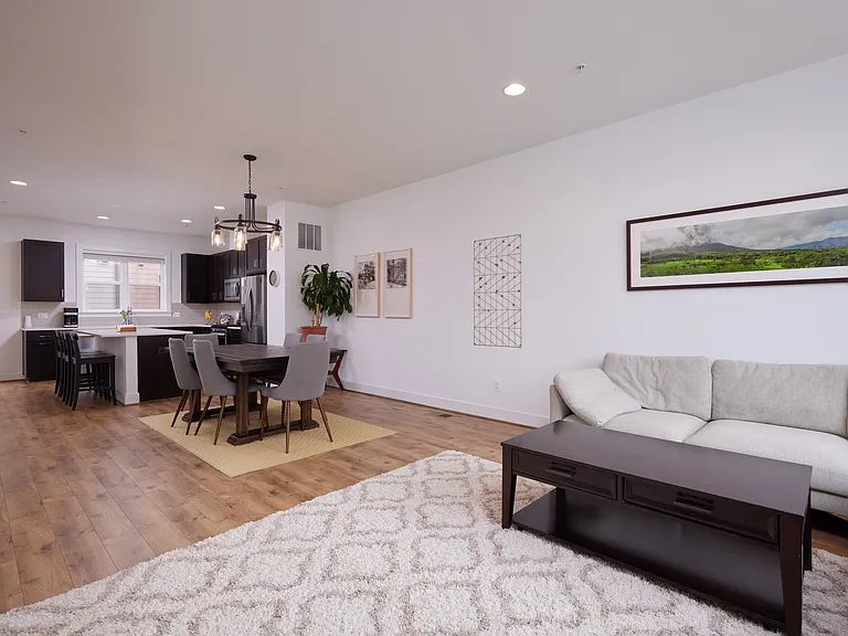 3541 Bellflower Ln — Photo 11