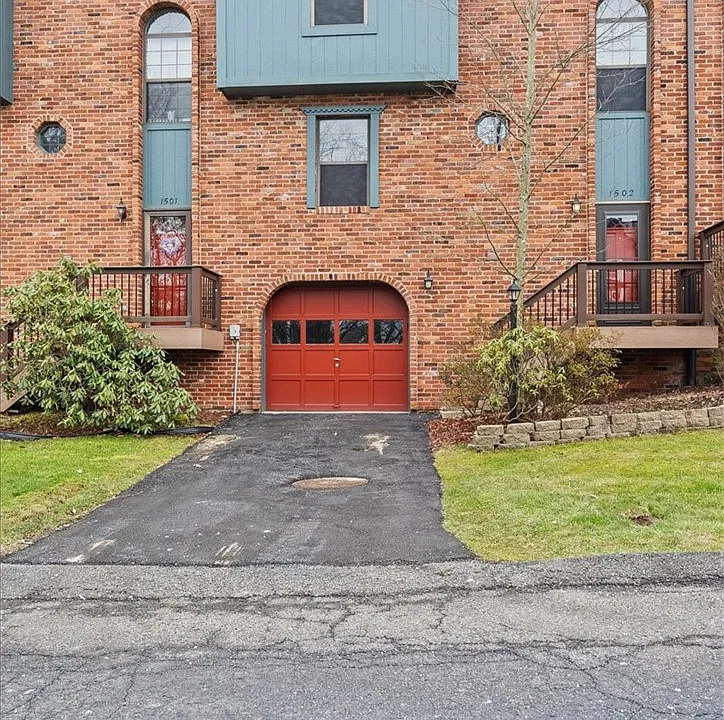 1502 Timberglen Dr