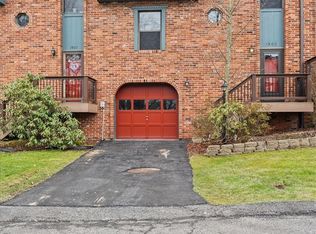 1502 Timberglen Dr, Imperial, PA 15126