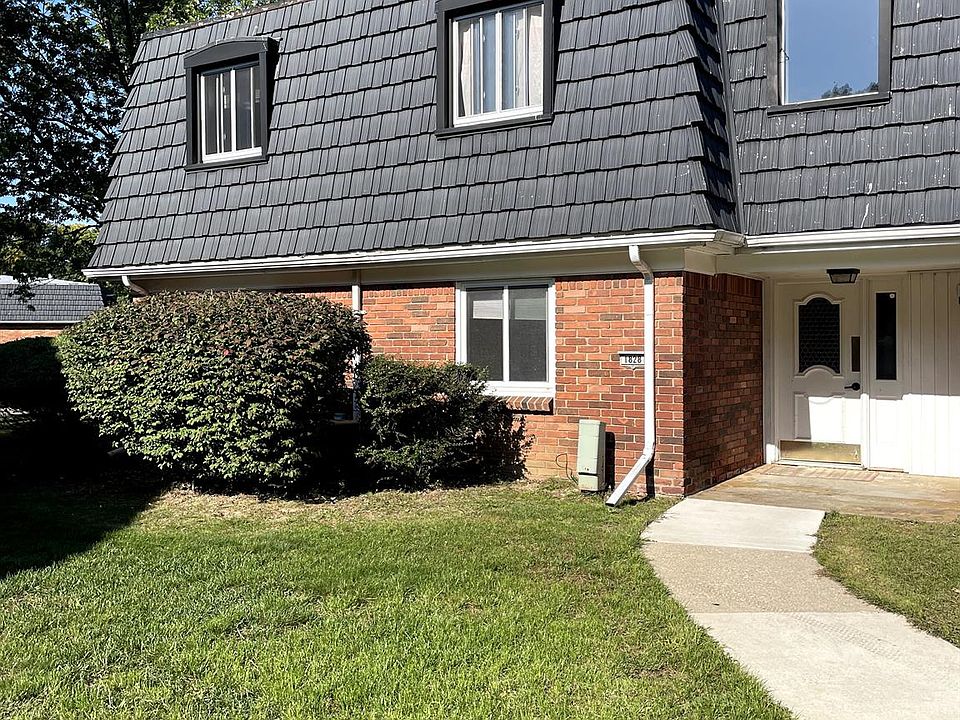 1st image of 1828 Colonial Village Way APT 1