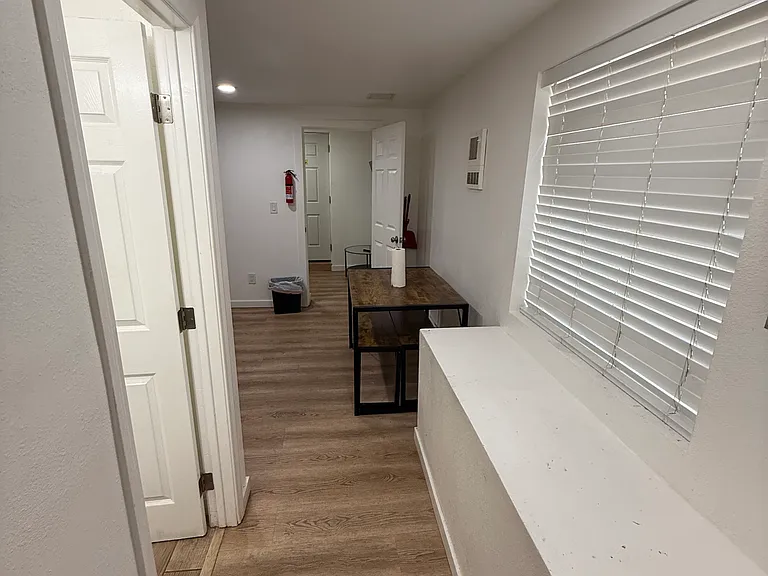 306 E 4th St #306B — Photo 9