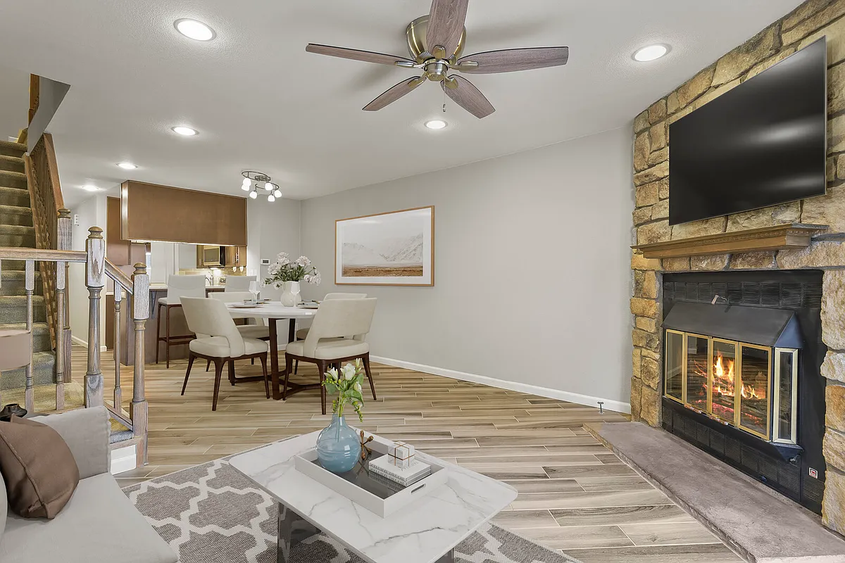 Building Photo - 1699 S Trenton St #132