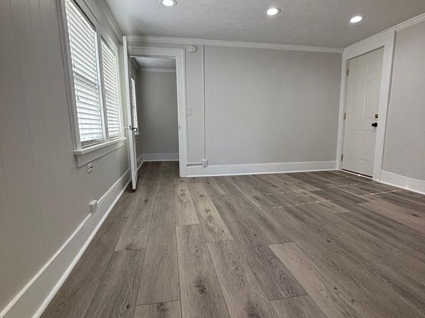 4015 Nicholas St #2
