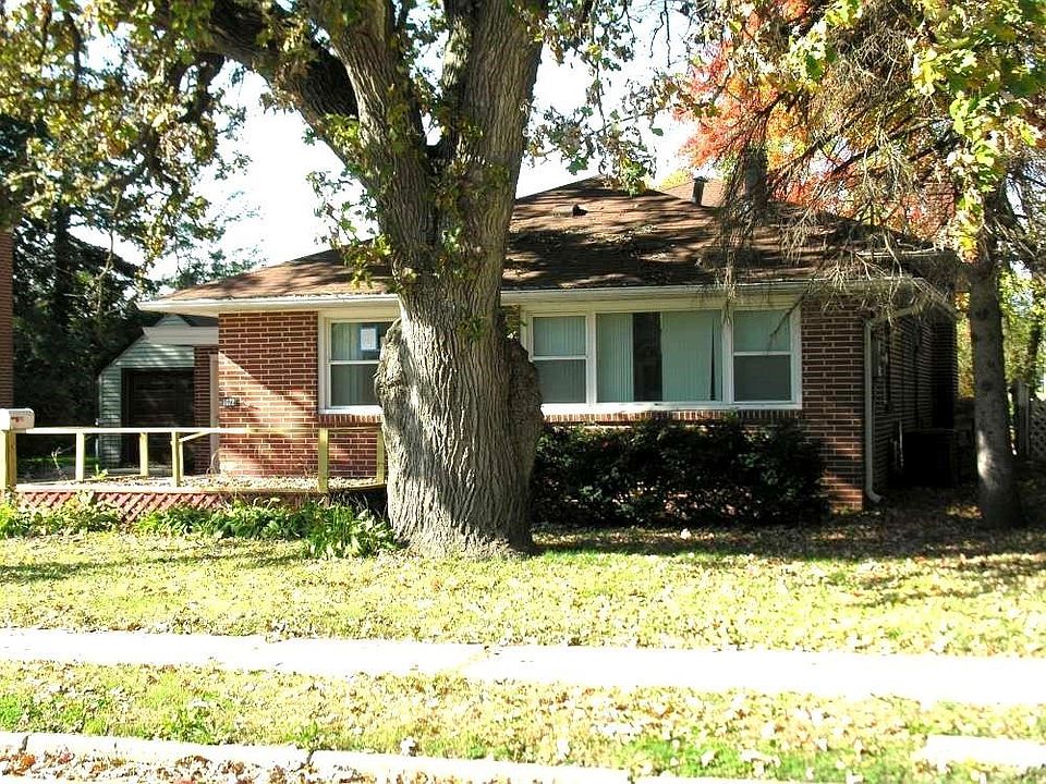 1022 N Jefferson Ave, Mason City, IA 50401 | Zillow