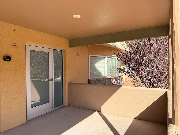 687 N Main St #A — Photo 13