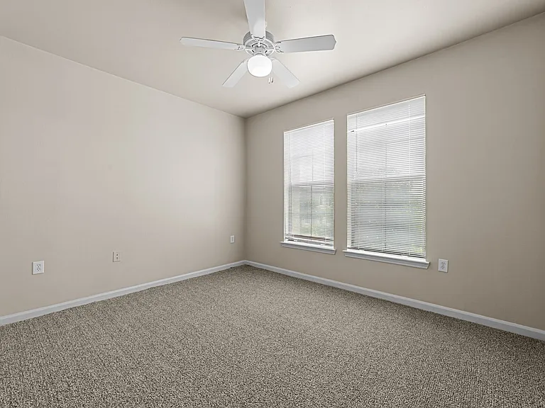 Bella Vista — Photo 9