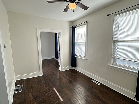 4th image of 1327 W 67th St #11350039