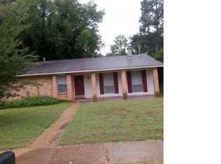 6108 Pinebrook Dr, Montgomery, AL 36117