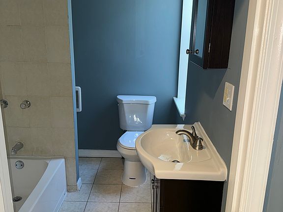 3rd image of 3211 W Montgomery Avenue # Fl 3rd