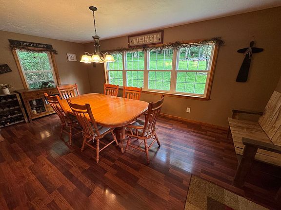 3rd image of 1356 Martin Rd