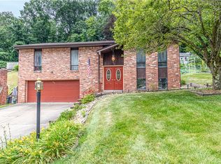 239 Cool Springs Rd, White Oak, PA 15131