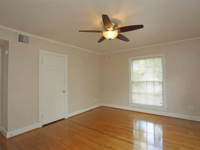 5625 Jackson St — Photo 10
