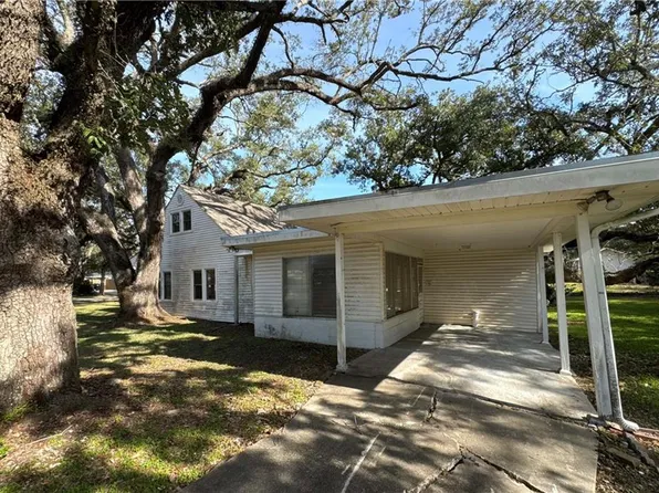 101 Berkley Dr, New Orleans, LA 70131