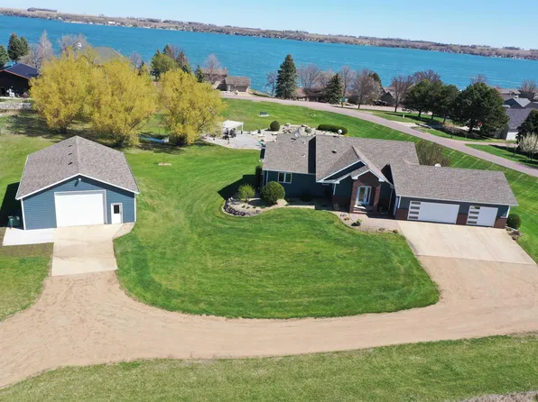 6601 Lenola Hts, Wentworth, SD 57075