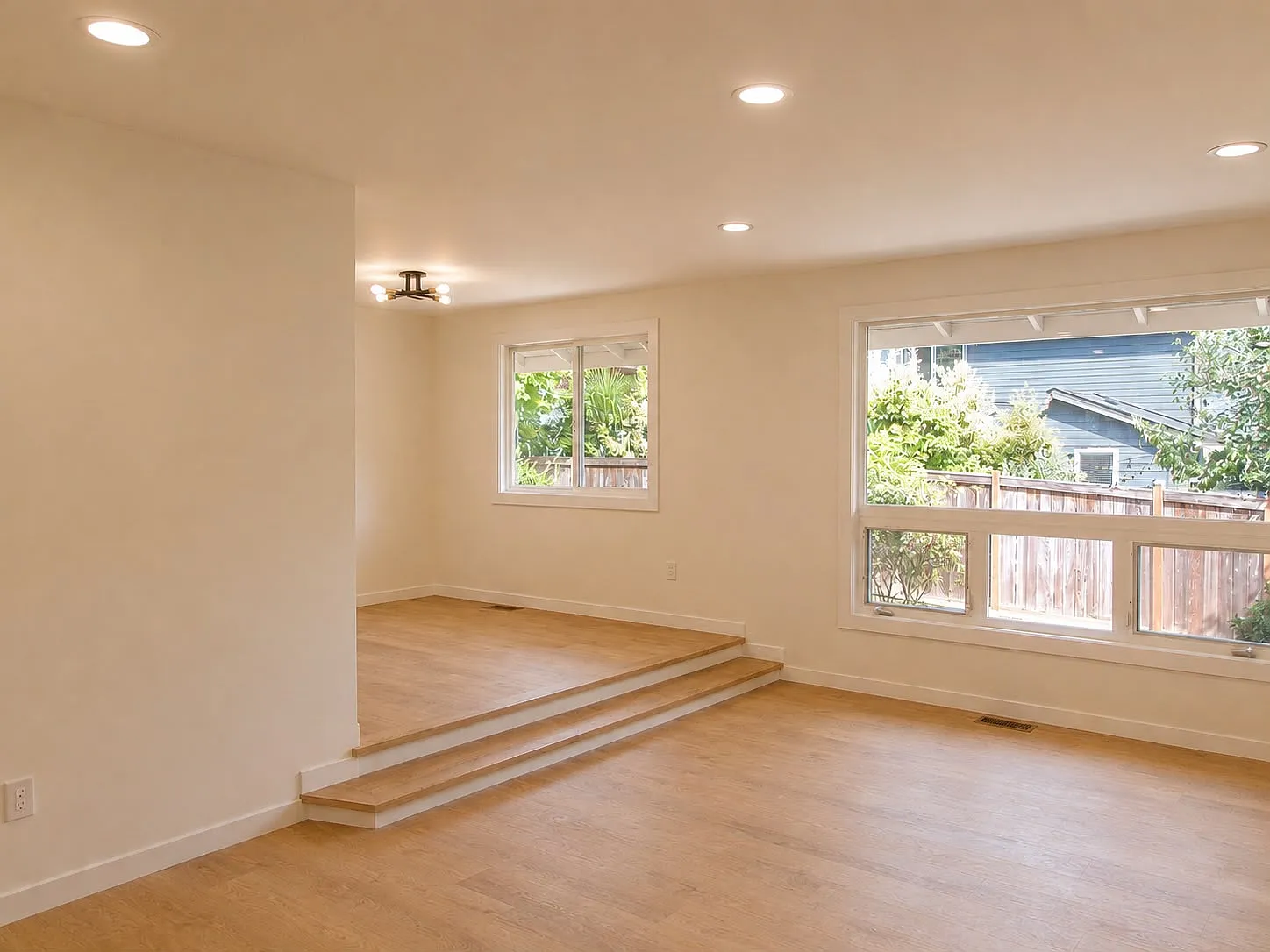 3 bed, 1519 sqft, $4,200 — Photo 1