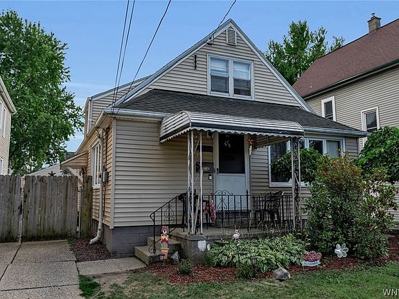 3rd image of 117 Richfield Ave