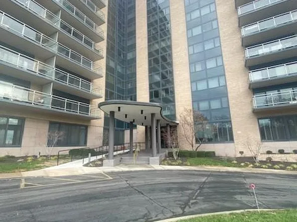 4545 Wornall Rd APT 200, Kansas City, MO 64111