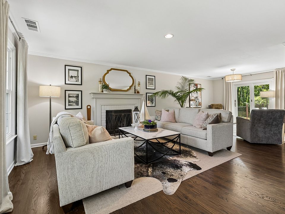 1st image of 7211 Grammar Dr