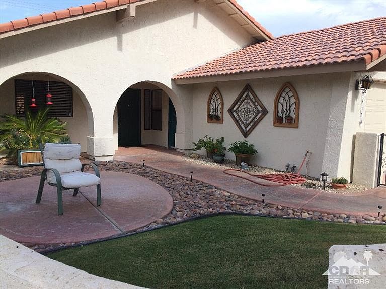 1st image of 54650 Avenida Madero