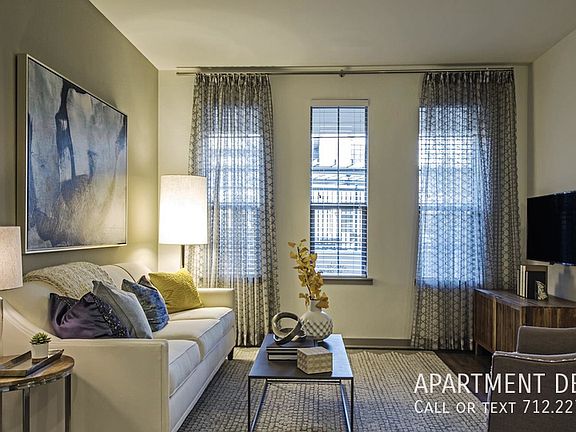 3rd image of 7453 Eastpoint Blvd #1592