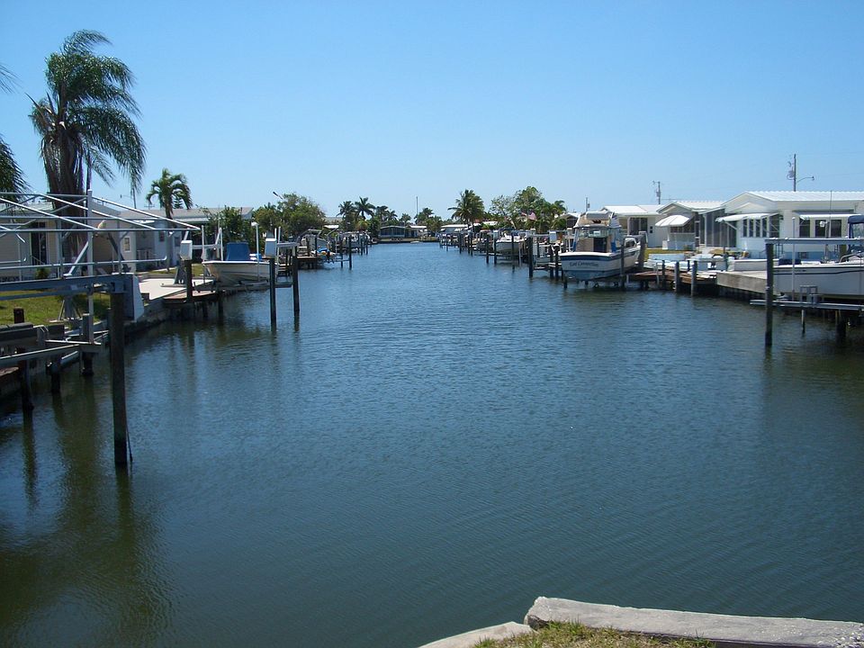View down the canal