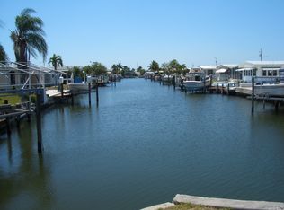 3015 York Rd, Saint James City, FL 33956