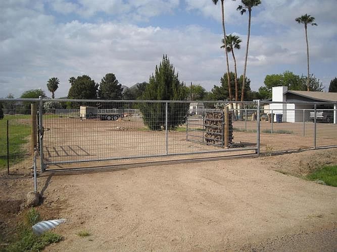 1st image of 18603 E Via De Arboles