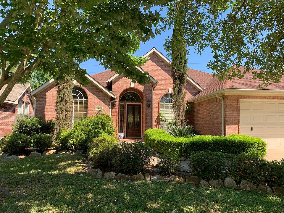 1st image of 12328 Maple Leaf Ln