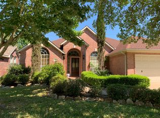 12328 Maple Leaf Ln, Stafford, TX 77477