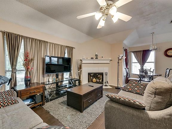 4th image of 901 Kory Dr