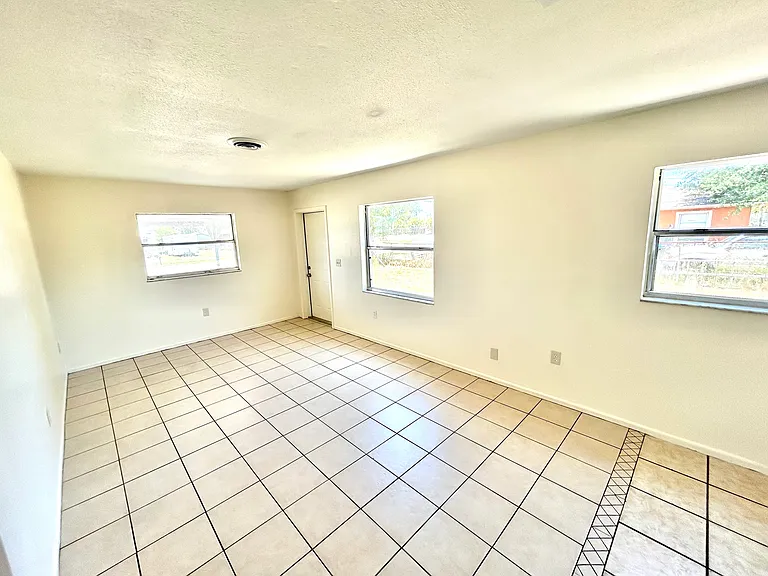 6204 42nd Ave W #6204 — Photo 5