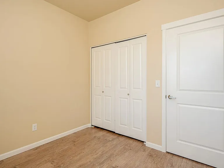 Willow Tree Place — Photo 50