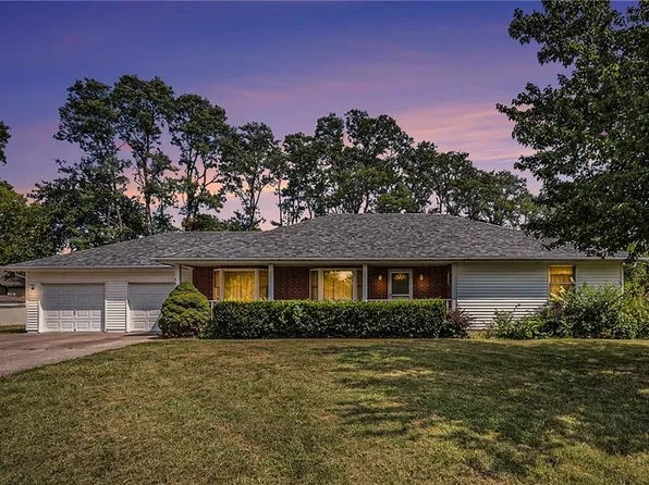 810 N Hines Ave, Edgerton, MO 64444