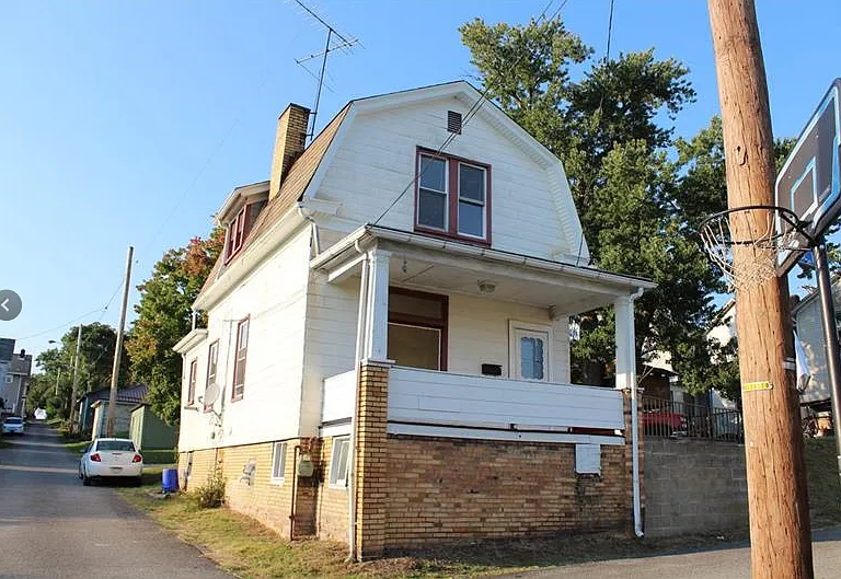 389 Coolidge Way — Photo 1