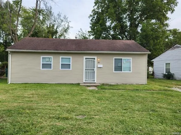 20 Goodman Rd, Cahokia, IL 62206