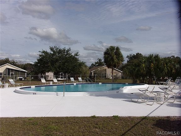 2nd image of 1018 Pritchard Island Rd
