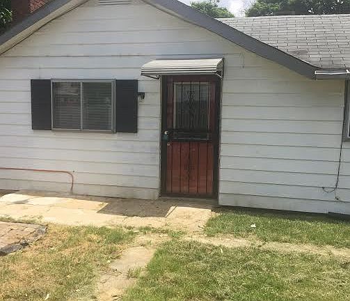 3rd image of 7711 E 47th St