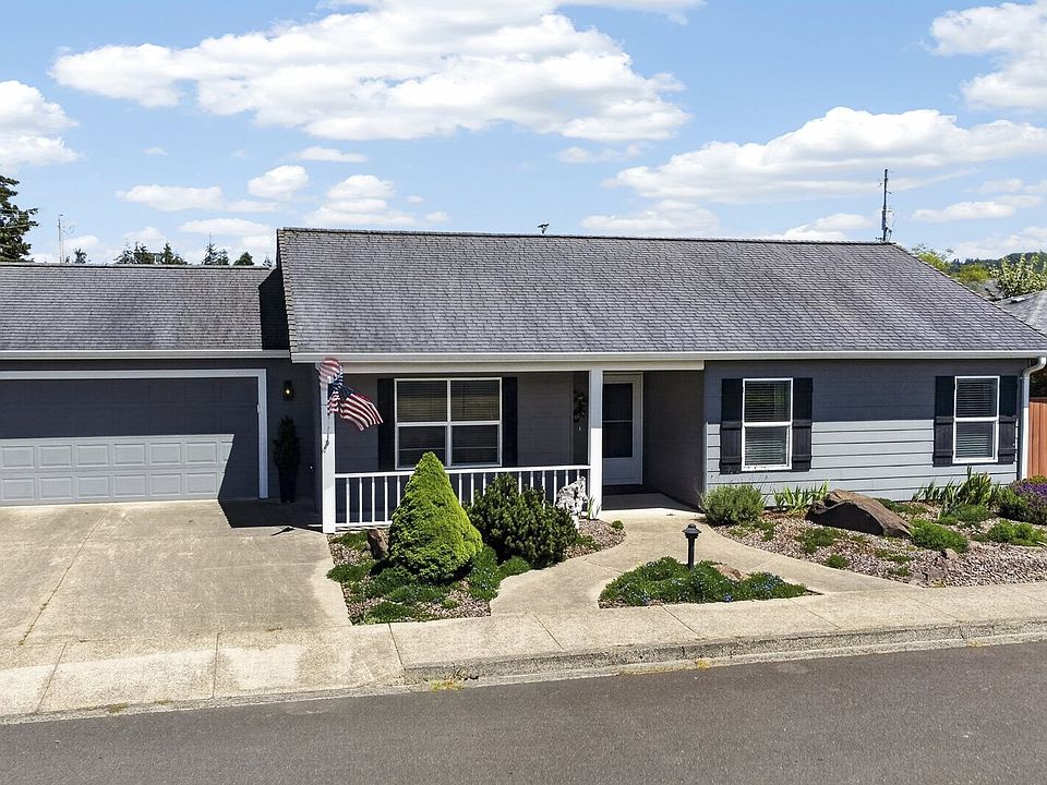 1st image of 976 Nopal St