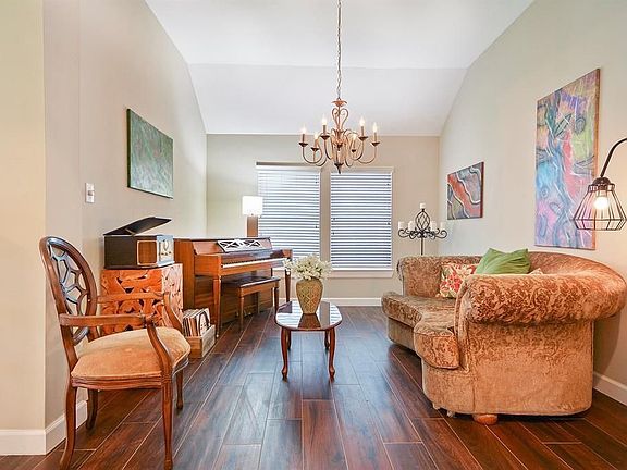 3rd image of 6218 Marble Hollow Ln