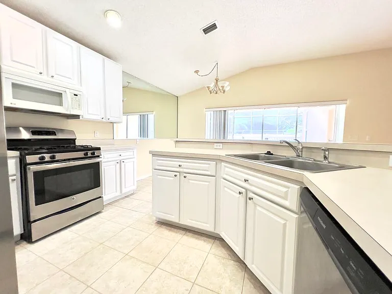 12522 Rockrose Gln — Photo 3
