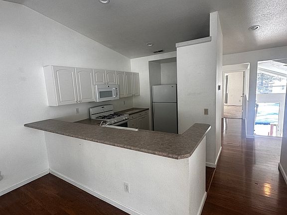 3rd image of 2485 Ponderosa St #1