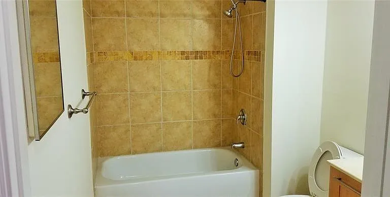 511 SE 5th Ave #607 — Photo 11